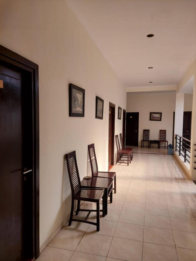 The Kirana Purnama Semarang Hotel Bagian luar foto
